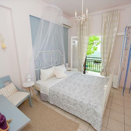 Aurora Apartment Corfu Пелекас Екстер'єр фото
